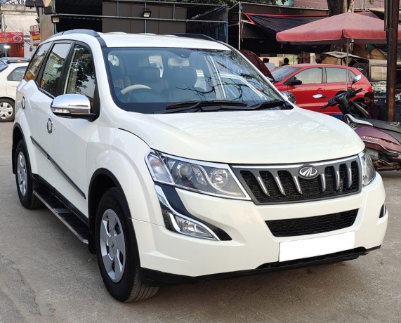 mahindra-xuv500-atdiesel-automatic-transmission-2018-model-113000kms-driven-pearl-white-colour-new-tyres-new-battery-big-1