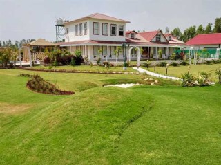 Farm House in Noida Sector 135 - Green Beauty Farms Noida