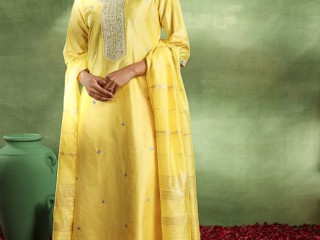 Buy Stylish Kurta Sets for Women Online | Libas